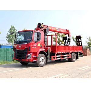 Grúa Montada en Camión Liuzhou Chenglong M3 4*2, Equipada con Pluma Recta Sany de 12 Toneladas, Diseño de Plataforma Plana con Escalera - Product Image 4