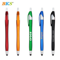 Stylo bille personnalisé BKS en forme de lance, pointe 1,0 mm, en métal coloré, logo plastique, encre noire, UV/numérique