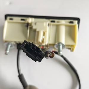 Caméra de coffre Volkswagen HD 5ND827566C avec vision nocturne intégrée à la poignée de hayon - Product Image 3