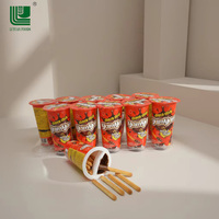 Biscuits en bâtonnets enrobés de chocolat noir, certifiés Halal, personnalisés OEM, imprimés de dessins animés, pour la vente en gros