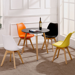 <span class=keywords><strong>Chaise</strong></span> de <span class=keywords><strong>salle</strong></span> à <span class=keywords><strong>manger</strong></span> moderne en plastique PP blanc, modèle Tulip, avec pieds en bois de hêtre, fabrication économique, grande réduction - Product Image 2