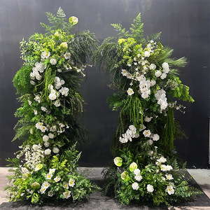 Arreglo Floral Artificial de Lujo para Decoración de Bodas, Flores de Tacto Real en Verde y Rojo, Arco de Prado - Product Image 4