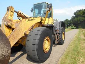 Chargeuse frontale Komatsu WA470-3 en bon état, série Wa380/Wa320, pompes hydrauliques MOOG, capacité de charge nominale de 15 tonnes, à vendre - Product Image 5
