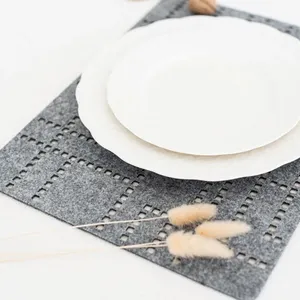 사각형 Placemats 레이저 절단 펠트 테이블 매트 펠트 플레이스 매트