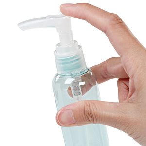 Set de viaje portátil y sencillo para necesidades diarias: botella de plástico para rellenar lociones. - Product Image 2