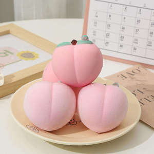 Jouet Squishy Pêche Floqué Réaliste, à Remontée Lente, Anti-Stress, pour Soulager l'Anxiété et le Jeu Créatif - Product Image 5