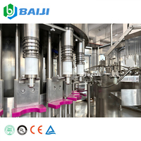 Usine d'embouteillage clé en main compacte avec PLC, écran tactile, conteneur, système RO automatique pour boissons, 2000 BPH, souffleur rotatif de bouteilles 350 ml et table de tri