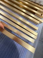 Perfil de Aluminio Fundido a Presión con Acabado de Latón Cepillado y Anodizado para Iluminación LED, Tolerancia de Precisión de 0.01mm, Ofrece una Textura Excelente