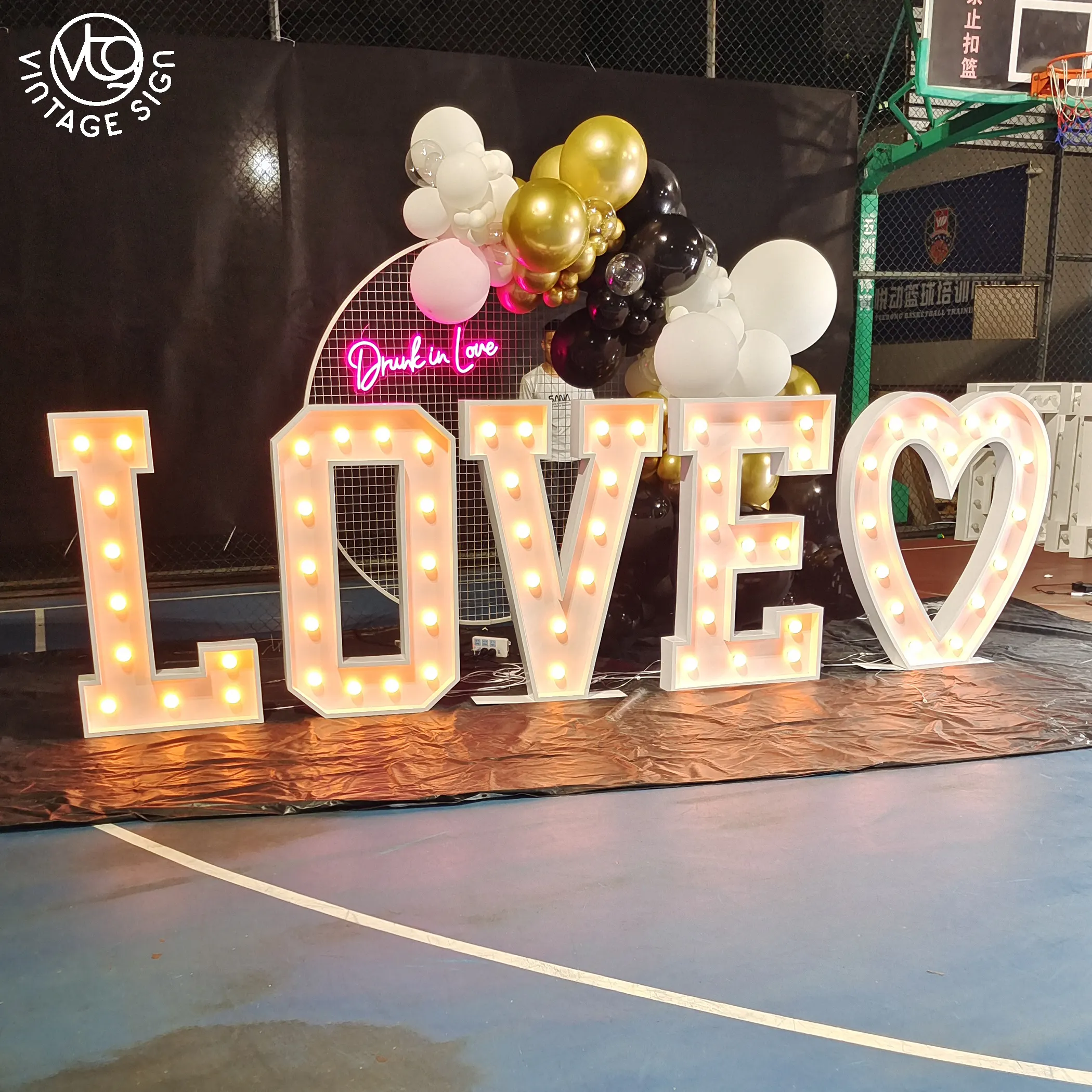 Hochzeits-Leuchtschild im Heißstil Hochzeits-Leuchtschilder Marquee 4 Fuß riesige Buchstaben Liebesbuchstaben Lichter mit Großhandelspreis