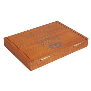 DS High Quality Custom Design Wholesale Lacquer Logo Eco-Friendly Contemporary Commercial Travel Cedar Wood Cigar Humidor - Product Image 6