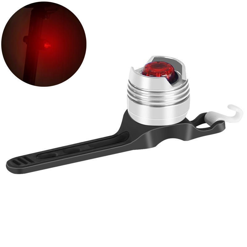 เปลือกสีเงินพร้อมแสงสีแดง