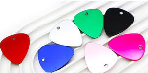 قلادة على شكل ملاقط جيتار من الفولاذ المقاوم للصدأ للبيع بالجملة، قابلة للتخصيص بنقش الليزر، تصميم حيواني، إكسسوارات معدنية - Product Image 2