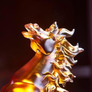 Fatto a mano Liuli scultura cavallo a cera persa di lusso statua equestre ufficio simbolo di successo ordini personalizzati all'ingrosso - Product Image 4