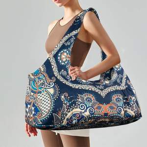 Échantillon gratuit Sac de sport et de yoga personnalisable pour femme, grande capacité, en polyester imperméable, avec séparation sec/humide, respectueux de l'environnement - Product Image 4