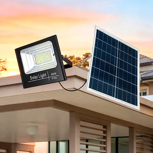 Projecteur LED à énergie solaire OEM ODM 25W 40W 60W 100W 200W 300W 400W 500W Projecteurs solaires étanches pour l'extérieur - Product Image 1