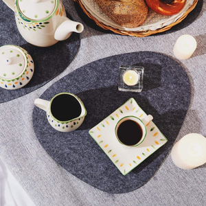 Tapis de table en feutre gris clair antidérapant, résistant à la chaleur, épaisseur 3 mm, écologique, lavable pour usage extérieur - Product Image 6