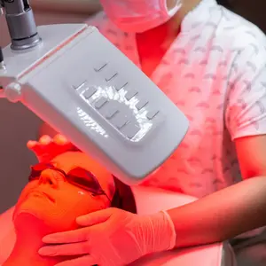 Máquina PDT de terapia de luz LED facial de cuerpo completo para el crecimiento del cabello estrías reducción de líneas finas máquina de reparación de luz roja