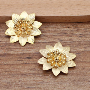 29 मिमी पीतल तीन परत तांबे का फूल टुकड़ा (09237) - Product Image 3