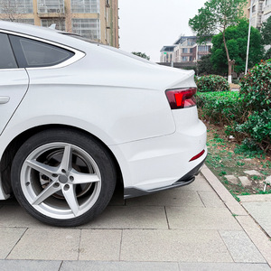 Autocollant de pare-chocs arrière Audi A5 F5, texture carbone noir piano, adhésif universel, compatible 2017-2020, deux portes, quatre portes - Product Image 1