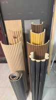 Grilles en bois pour séparateurs d'espace de restaurant, finement polies, anti-déformation, à espacement personnalisé, pour approvisionnement en grande quantité