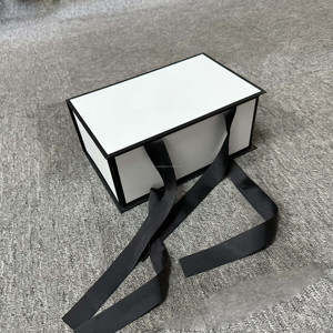 Caja de Regalo Magnética Rígida de Cartón Reciclable, Tamaño Personalizado, Diseño Plegable de Lujo, Materiales Reciclados para Ropa y <span class=keywords><strong>Calcetines</strong></span> - Product Image 2