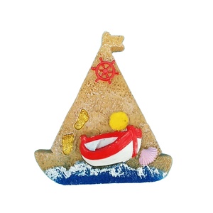 Imán de nevera oceánico de resina personalizado triángulos imán de nevera con vista al mar - Product Image 3