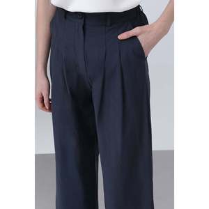 Pantalones Elegantes Plisados para Mujer Soul - Pantalones Casuales de Oficina en Azul Marino Cómodos para Uso Diario - Product Image 2