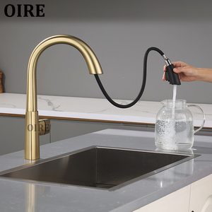 Oire Nouveau robinet de cuisine de luxe en laiton doré à rotation à 360 degrés à double mode Robinet d'évier encastré pour hôtels - Product Image 5