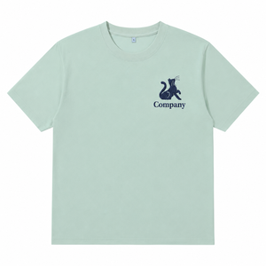 T-shirt personnalisé brodé avec silhouette de chat et design minimaliste pour les amoureux des chats, cadeau et vêtement pour les propriétaires d'animaux - Product Image 1