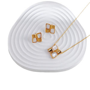 S925 Pur Argent Mode Simple Personnalité Blanc Carré Diamant Nacre Collier Bijoux Élégant S925 Diamant Boucles D'oreilles - Product Image 3