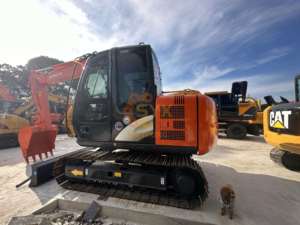 Offre Spéciale UE : Mini-Excavatrice sur Chenilles ZX70 d'Origine Japonaise, 7 Tonnes, d'Occasion, Idéale pour la Construction et l'Aménagement Paysager - Product Image 5