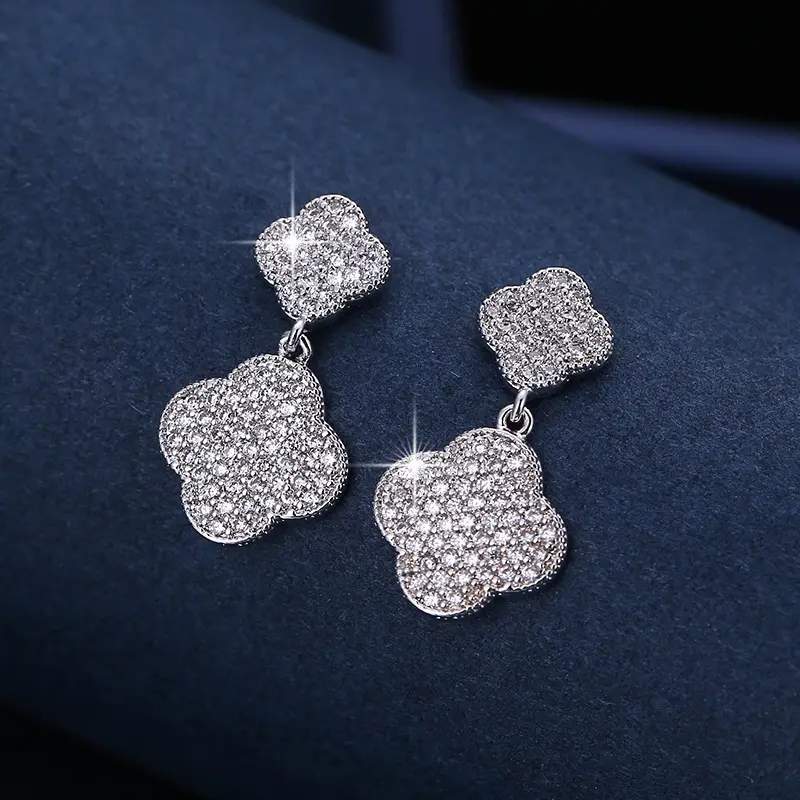 2021 Fashion Geometric Petal-shaped Copper Diamond Earrings Shiny Fashion Women's Stud Earrings