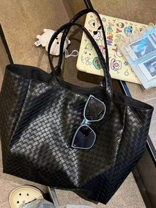 2026 Women Foldable Handbags Single-Shoulder Tote Fashion Underarm Shopping Large-Capacity Ladies Bags Waterproof Durable - Product Image 4