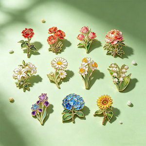 Badges en émail souple personnalisés à motifs floraux (Fleur, Fraise, Tulipe, Tournesol, Pivoine) pour sac à dos, collection de cadeaux et broches - Product Image 3