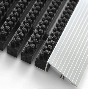 Tapete de chão antiderrapante, armadilha para chão com perfil de rampa, escova elétrica com super escovas para portas do lado de fora - Product Image 1