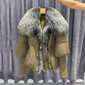 Nuovo Parka Invernale Corto in Piumino d'Oca Bianco con Collo in Vera Pelliccia di Volpe, Maniche in Maglia, <span class=keywords><strong>Giacca</strong></span> <span class=keywords><strong>Calda</strong></span> alla Moda con Pelliccia Animale per <span class=keywords><strong>Donna</strong></span> - Product Image 2
