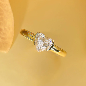 Anello con Cornice a Cuore per Donne, Elegante Gioiello da Dito alla Moda - Product Image 4