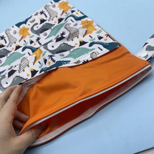 Sac humide à double fermeture éclair 25x35 cm Couleur patchée Sacs à couches réutilisables imperméables pour bébé - Product Image 6