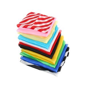 Pañuelo de Seda Fino 45*45 Rojo Amarillo Azul Verde Negro Blanco <span class=keywords><strong>Rosa</strong></span> Pañuelo de Zebra Trucos de Magia Magia de Cerca Espectáculo de Magia - Product Image 6