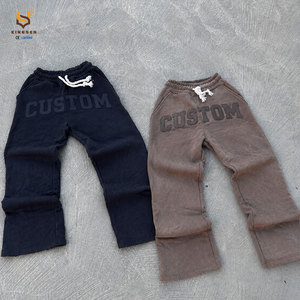 Fabricant de vêtements sur mesure : Ensembles de survêtements délavés à l'acide avec patchs brodés, pantalons évasés et sweats à capuche courts - Product Image 5