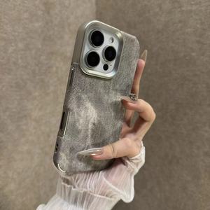 เคสสำหรับ iPhone 16 Pro Max ลายยีนส์ ประดับลายฉลุชุบโครเมียมรูใหญ่ ป้องกันการกระแทก - Product Image 3