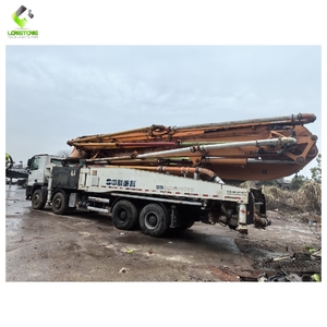 Pompe à béton d'occasion de marque Zoomlion 50m 52m avec châssis Benz en bon état - Product Image 1