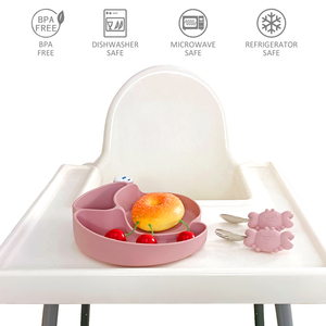 Assiette <span class=keywords><strong>à</strong></span> compartiments <span class=keywords><strong>en</strong></span> silicone de qualité alimentaire pour tout-petits avec ventouse puissante, et ensemble fourchette et cuillère <span class=keywords><strong>en</strong></span> acier inoxydable <span class=keywords><strong>à</strong></span> manche court - Product Image 4