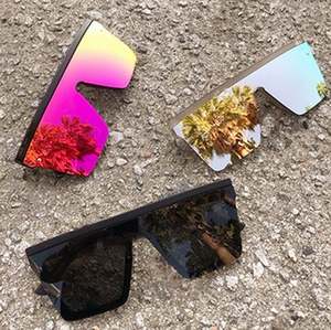 Gafas de Sol Retro de Moda al por Mayor para Mujer, Negras, Extra Grandes, con Lentes de Espejo, Parte Superior Plana, Cuadradas, para Hombre y Mujer - Product Image 4