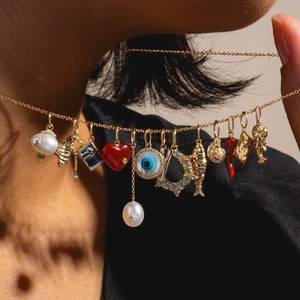 Accessoires de bricolage de style américain pour femmes Pendentifs carrés en zircon en fer à cheval Douzième anniversaire Colliers de pierres Spacer Jewelry - Product Image 1