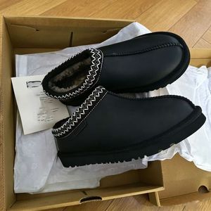 Bottes de neige chaudes d'hiver pour femmes, dessus en cuir véritable, doublure en fausse fourrure, semelle épaisse antidérapante, pantoufles d'extérieur 2026 - Product Image 2