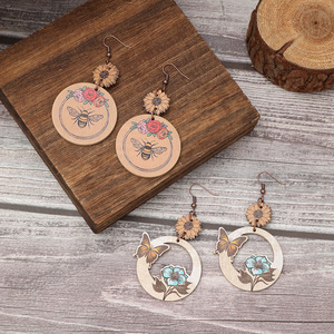 Boucles d'oreilles en bois papillons abeilles fleurs creux pendentif boucles d'oreilles pour femmes Uionen 1250 - Product Image 1