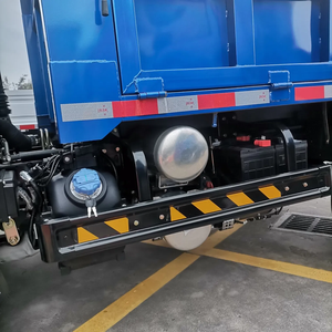 Camion benne basculante manuel KAMA 4x2, 6 roues, diesel, citerne à huile, capacité de chargement 3-5 tonnes, camion ISUZU - Product Image 4