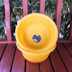 Bassine en plastique bicolore ronde, petite et épaissie, pour la maison, pour le lavage des vêtements de bébé et des légumes - Product Image 3