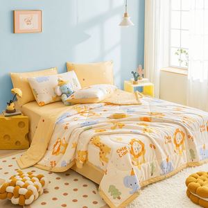 <b>Comfortable</b> and Breathable Four-Season Thin Quilt with Cartoon Animal Pattern <b>Blanket</b> - Product Image 6